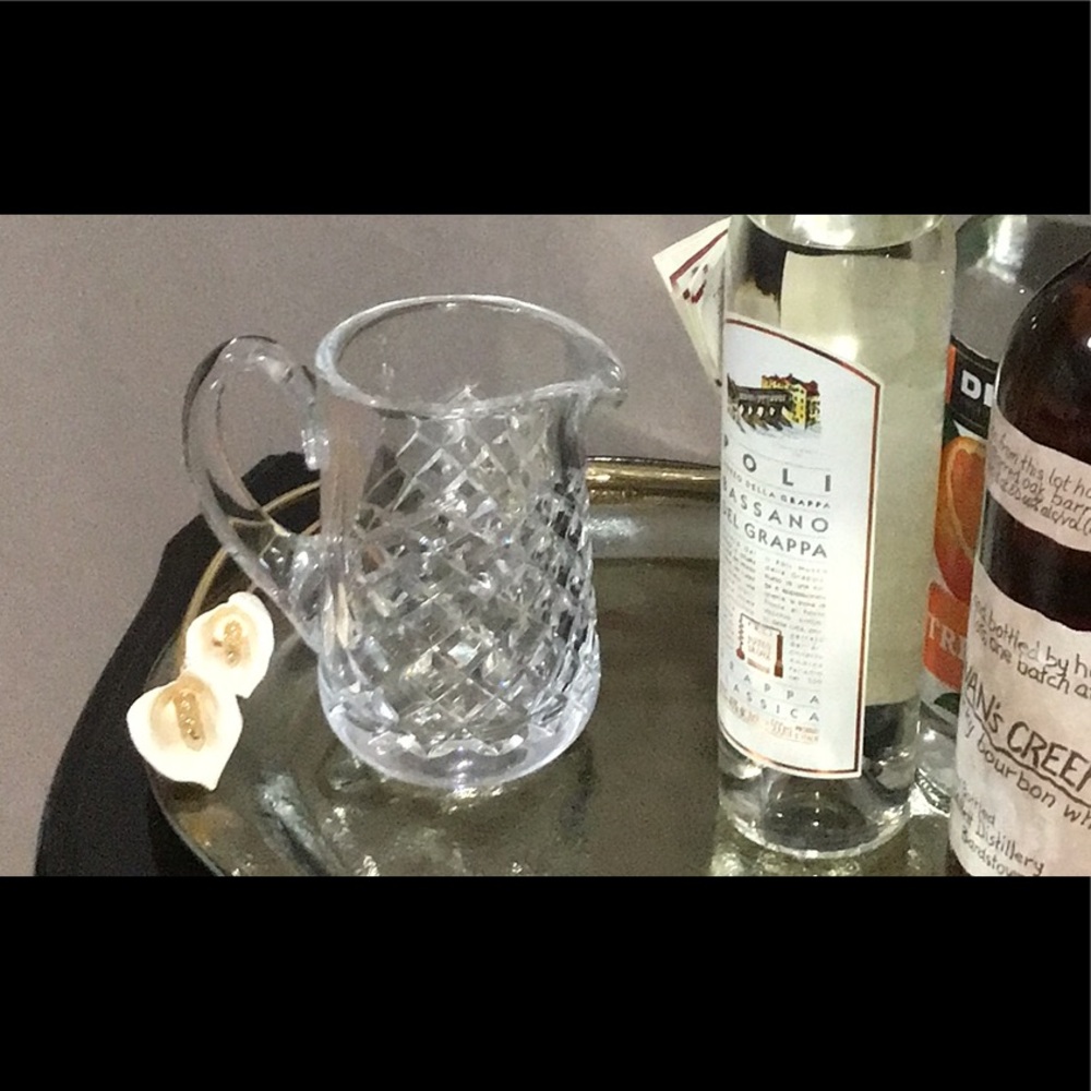 VINTAGE CRYSTAL CREAMER, PRISTINE CONDITION. I DON’T SEE ANY MARKINGS. UNKNOWN.